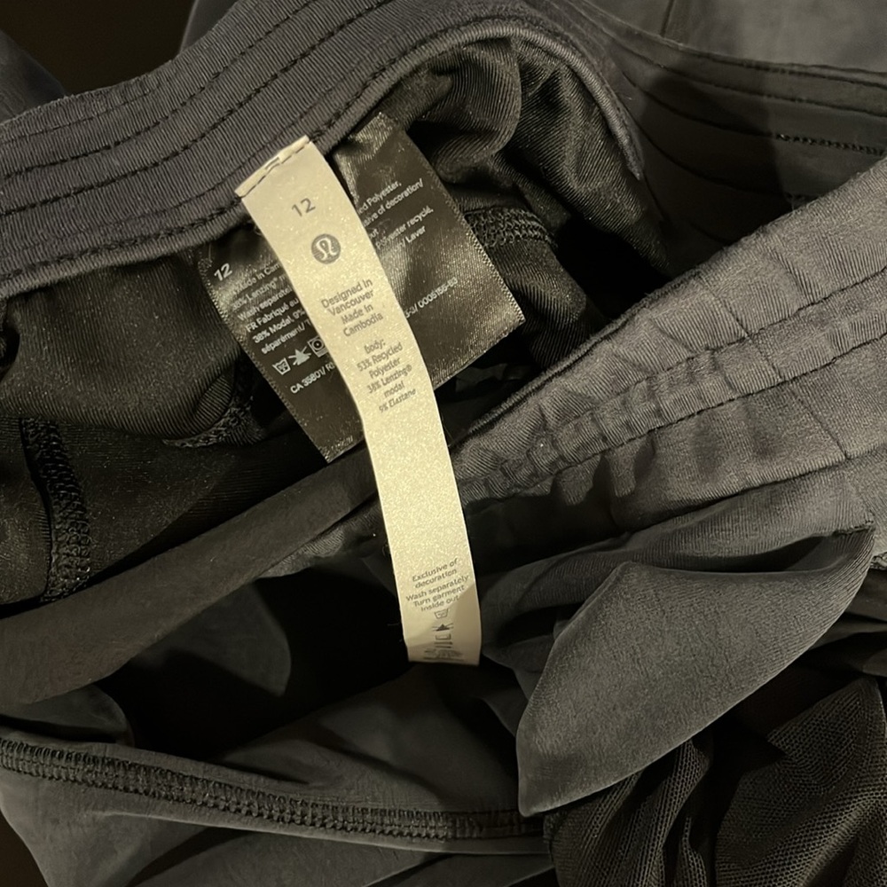 Lululemon Softstreme High-Rise Straight Leg Crop - Picture 7 of 7